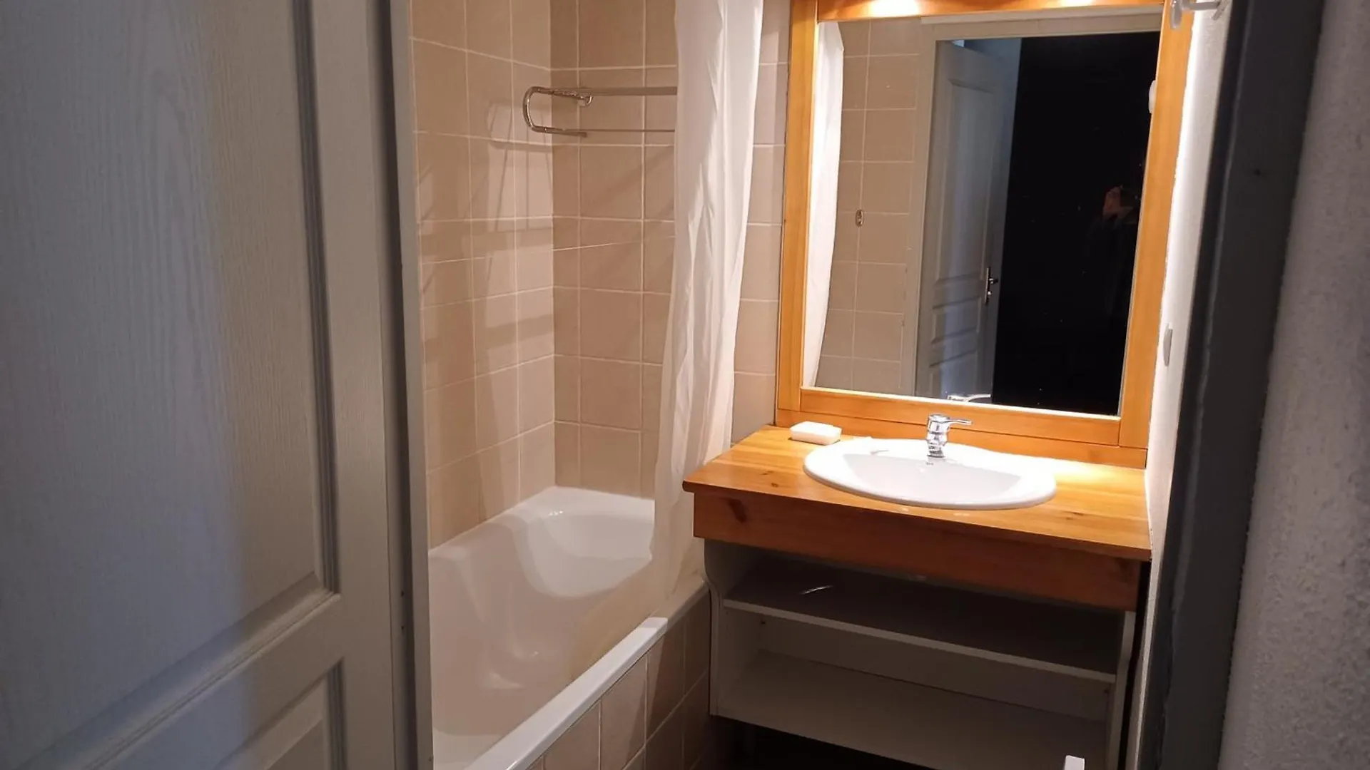 Lejlighed Appartement Spacieux A 300M Des Pistes Et Commerces, Balcon Sud, Parking. Confortable - Fr-1-618-23 Albiez-Montrond